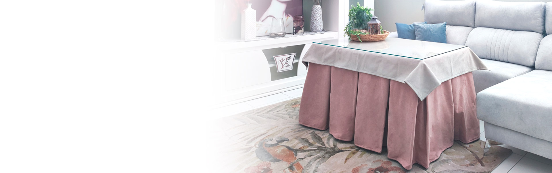 Mesa camilla barata: cristal, tapete, ropa de camilla y hueco para brasero.